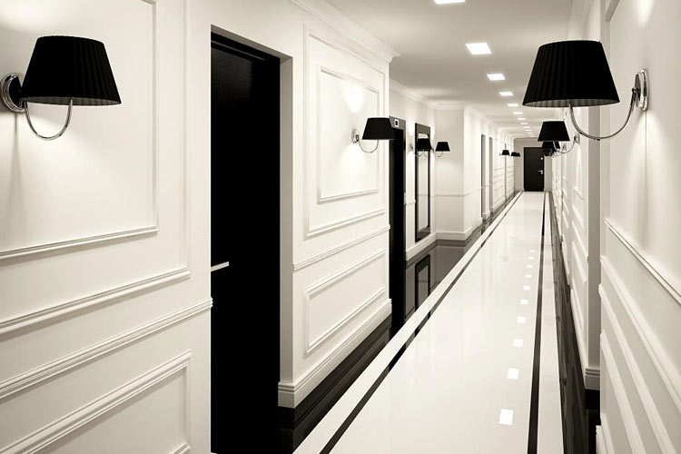 ¿Cómo se iluminan los pasillos de un hotel?
